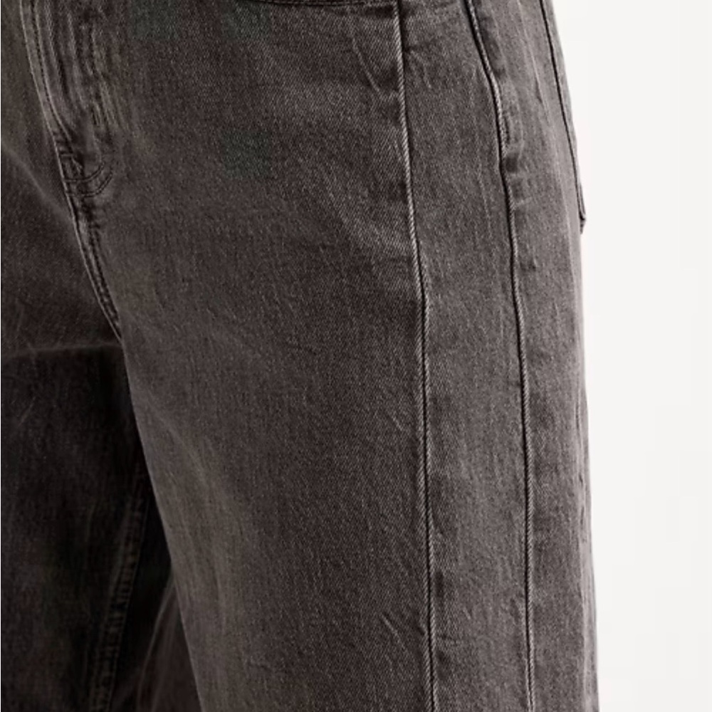 Old Navy Women's High-Rise Barrel Leg Jeans in Black Wash. - Picture 4 of 8